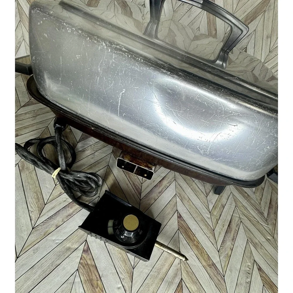 Vintage Electric‎ Skillet Silver Black Square High Dome Lid Temperature Probe